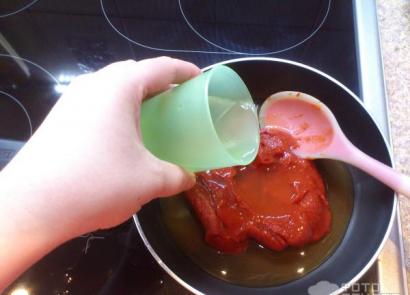 Соус из томатной пасты и кинзы рецепт